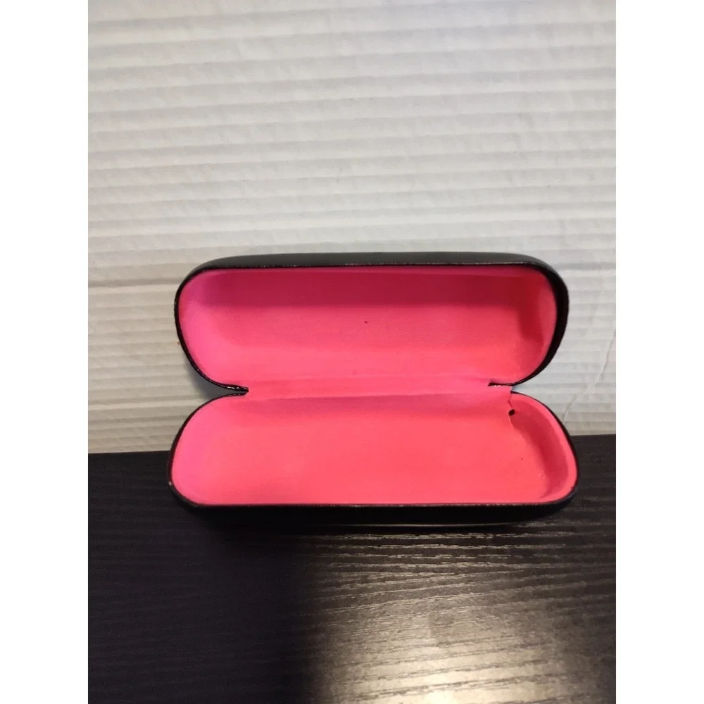 Hard Candy‎ Pink Lining Black Hard Shell Glass Case Spring Close